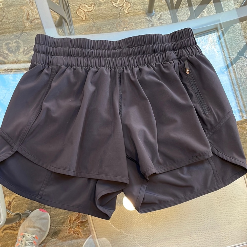 black lululemon shorts Size 8